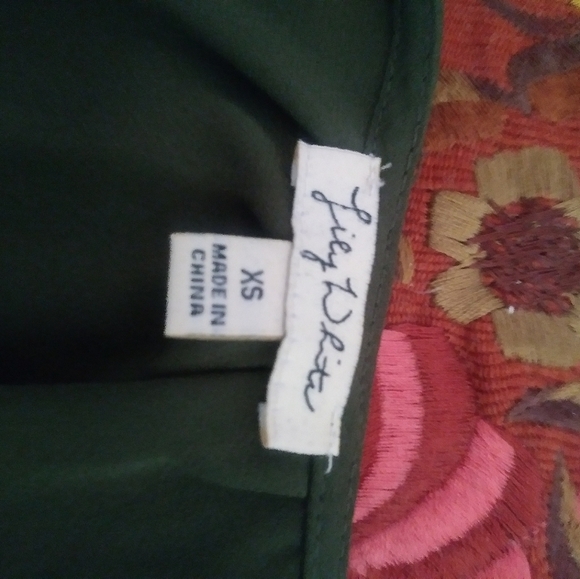 Lily White Wrap Style Sheer Polyester Career Blouse, Olive Green, Size XS - Picture 8 of 9